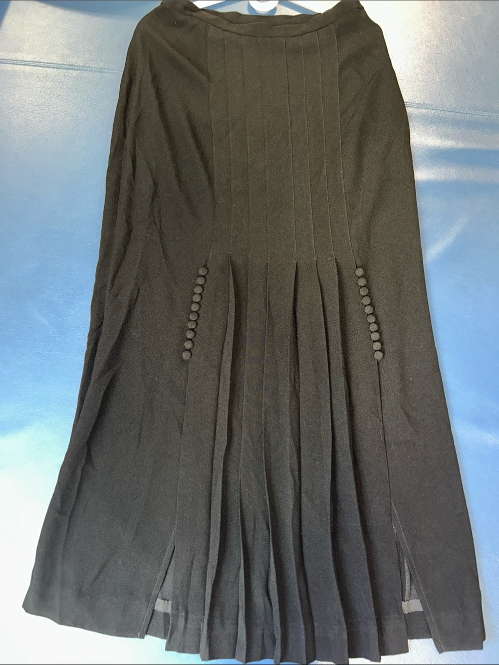 STUNNING RARE VINTAGE sz 10 Black Pleated Maxi Skirt with Button Detail -